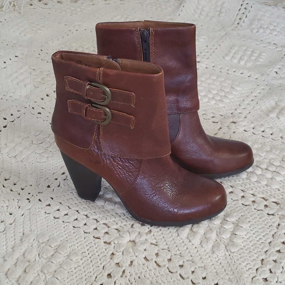 Boc Born | Cognac Brown Ankle Heeled booties